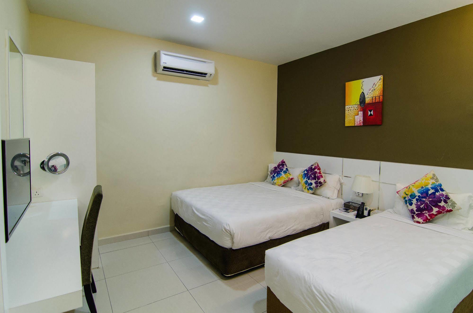 Hotel Mornington Bukit Permata Lumut Dış mekan fotoğraf